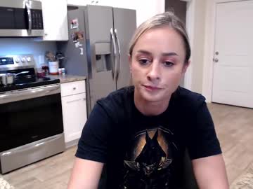 webcam girl holihurricane live cam image #11855994