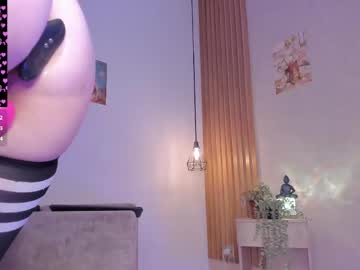 webcam girl pawggirl18 live cam image #12691938
