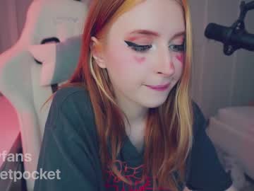 webcam girl pocketrocket_ live cam image #1657159