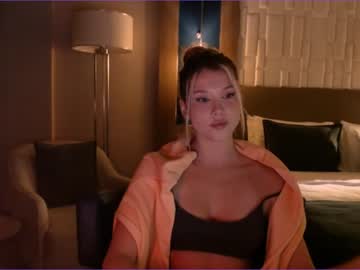 webcam girl bitter_moon live cam image #4826825