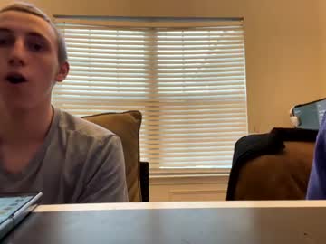 webcam man holdthesausagehostage live cam image #5322749