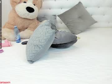 webcam girl dariaa_doll live cam image #1273489