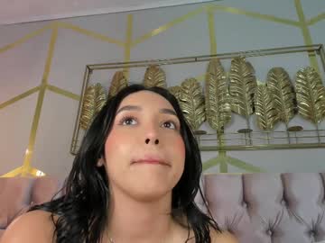 webcam girl lia_myars live cam image #12702741