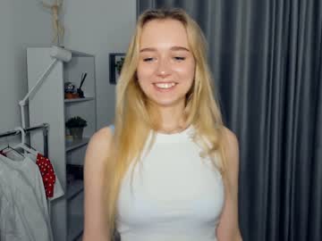 webcam girl fresh_cherries live cam image #7115327