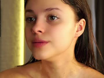 webcam girl a_whole_eternity live cam image #9348324