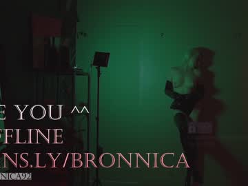 webcam girl bronnica live cam image #6275658