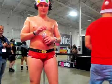 webcam man thejohnnystone live cam image #884760
