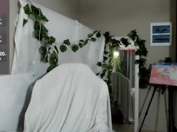 webcam girl le_chan live cam image #12229370