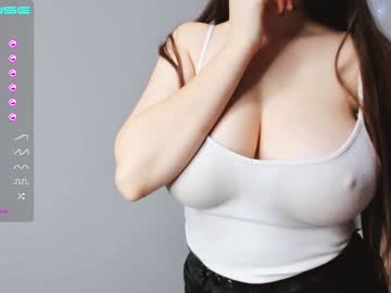 webcam girl emmika_ live cam image #601713