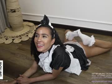 webcam girl amnie_ live cam image #8189361