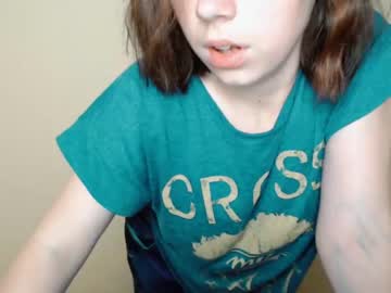 webcam girl veryveryvery_shy live cam image #2784725