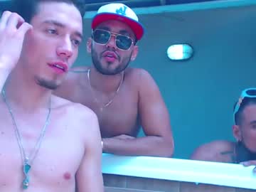 webcam man fratguysonline live cam image #7495459