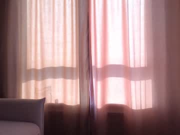 webcam girl angella_kleee live cam image #8612383