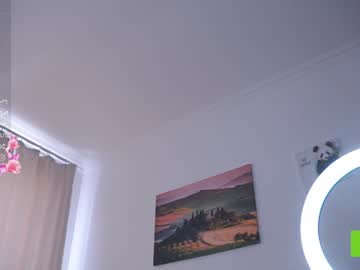 webcam girl oke_doke live cam image #12948349