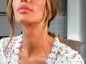 webcam girl therealbonnieclydex live cam image #3220051