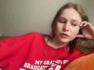 webcam girl whoisalisa live cam image #12528337