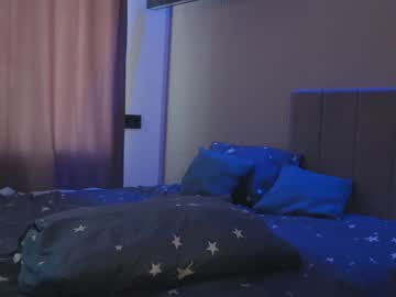 webcam girl angella_kleee live cam image #4972371