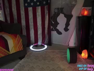 webcam girl lucy_gooosey live cam image #9934543