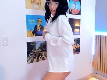webcam girl little_effy18 live cam image #8292943