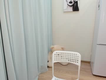 webcam girl yana_squrel_22 live cam image #4039154
