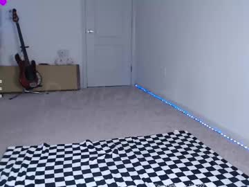 webcam girl petitebrat live cam image #12400410
