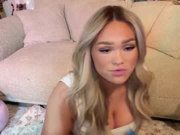 webcam girl ari_02 live cam image #8854378