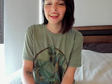 webcam girl yourfreakygirl live cam image #7879359