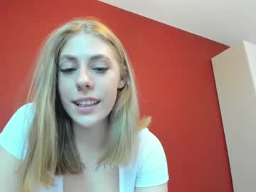 webcam girl _strawbeerry_ live cam image #5855654