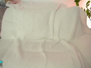 webcam girl sweety_rinushka_ live cam image #10812674