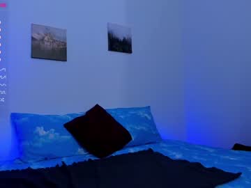webcam girl roxxanne_foxy live cam image #3912293