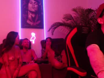 webcam couple epiclimon live cam image #225156