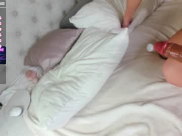 webcam girl lil_angell_ live cam image #2589812