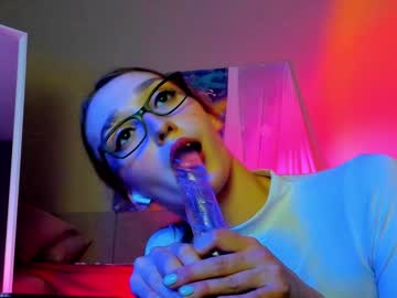 webcam girl _meganmeow_ live cam image #3907937