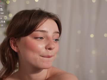 webcam girl floret_joy live cam image #11525735