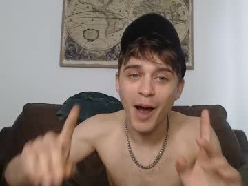 webcam man camdoattitude live cam image #10294776