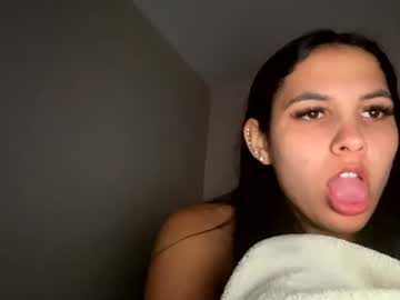 webcam couple chicalikesfun live cam image #6115689