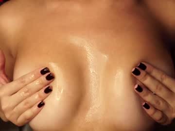 webcam girl emilybatee live cam image #11768532