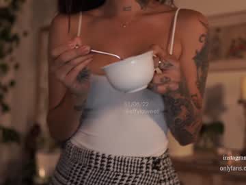 webcam girl effyloweell live cam image #3192414