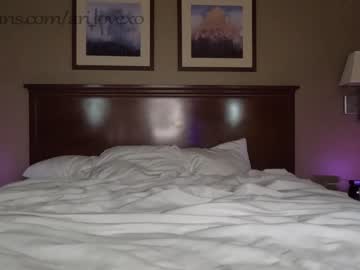 webcam couple ari_lovexo live cam image #6058208