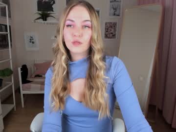 webcam girl aurora_howard live cam image #1527078