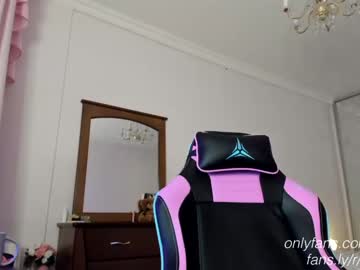 webcam girl oksanafedorova live cam image #4882409