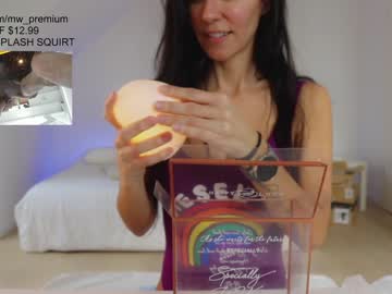 webcam girl miiiawallace live cam image #1549669