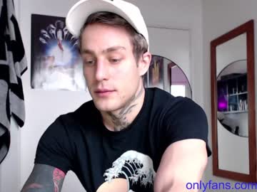 webcam man sonic12_12 live cam image #1224000