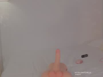 webcam girl nicolle_mitchelle live cam image #12631683