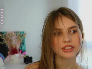 webcam girl fluffy_angel live cam image #10056354