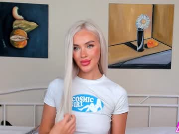 webcam girl katrinpolly live cam image #2783339