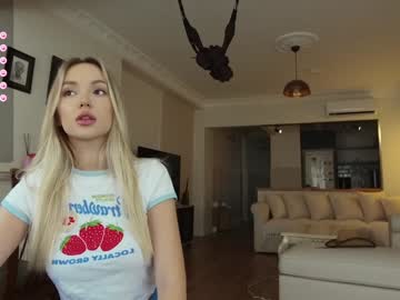 webcam girl kriss0leoo live cam image #10174909