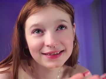 webcam girl mineliaaa live cam image #12622325