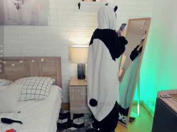 webcam girl riskyproject live cam image #7357085