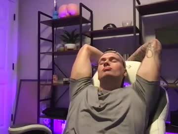webcam man mrryanvoss live cam image #10562112
